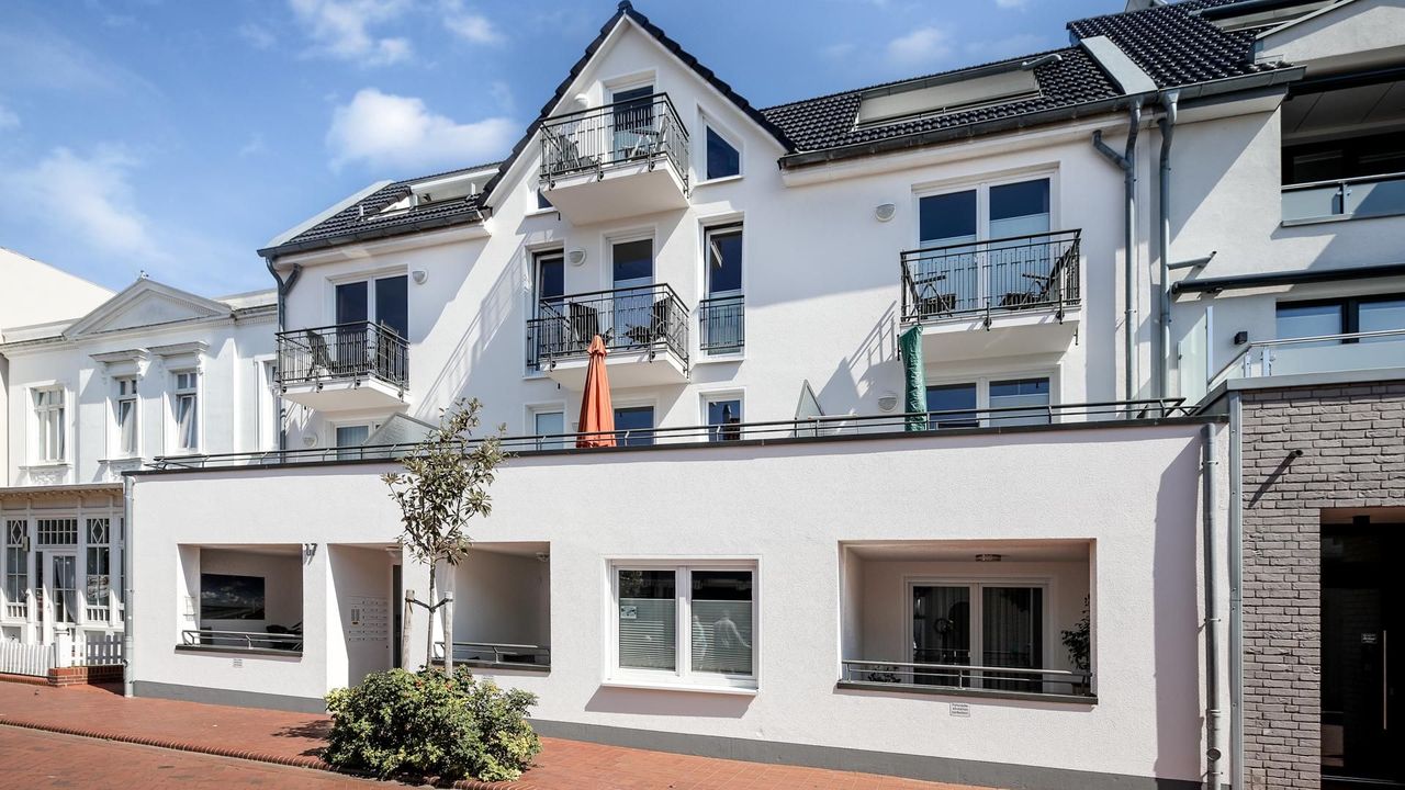 Fassade / Eingang Fassade / Eingang